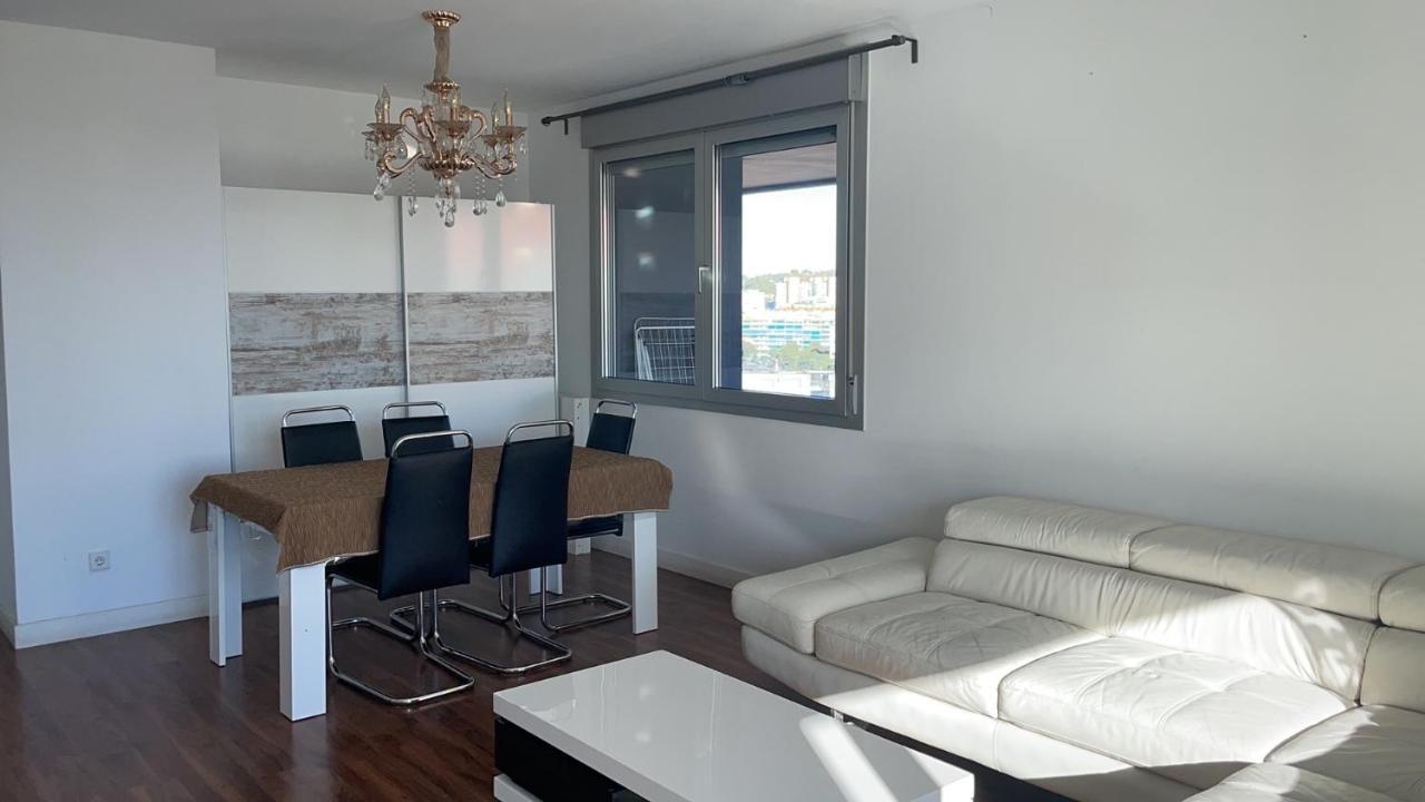 הוספיטלט דה יוברגאט Fira De Barcelona City View Apartment With Garage Parking מראה חיצוני תמונה