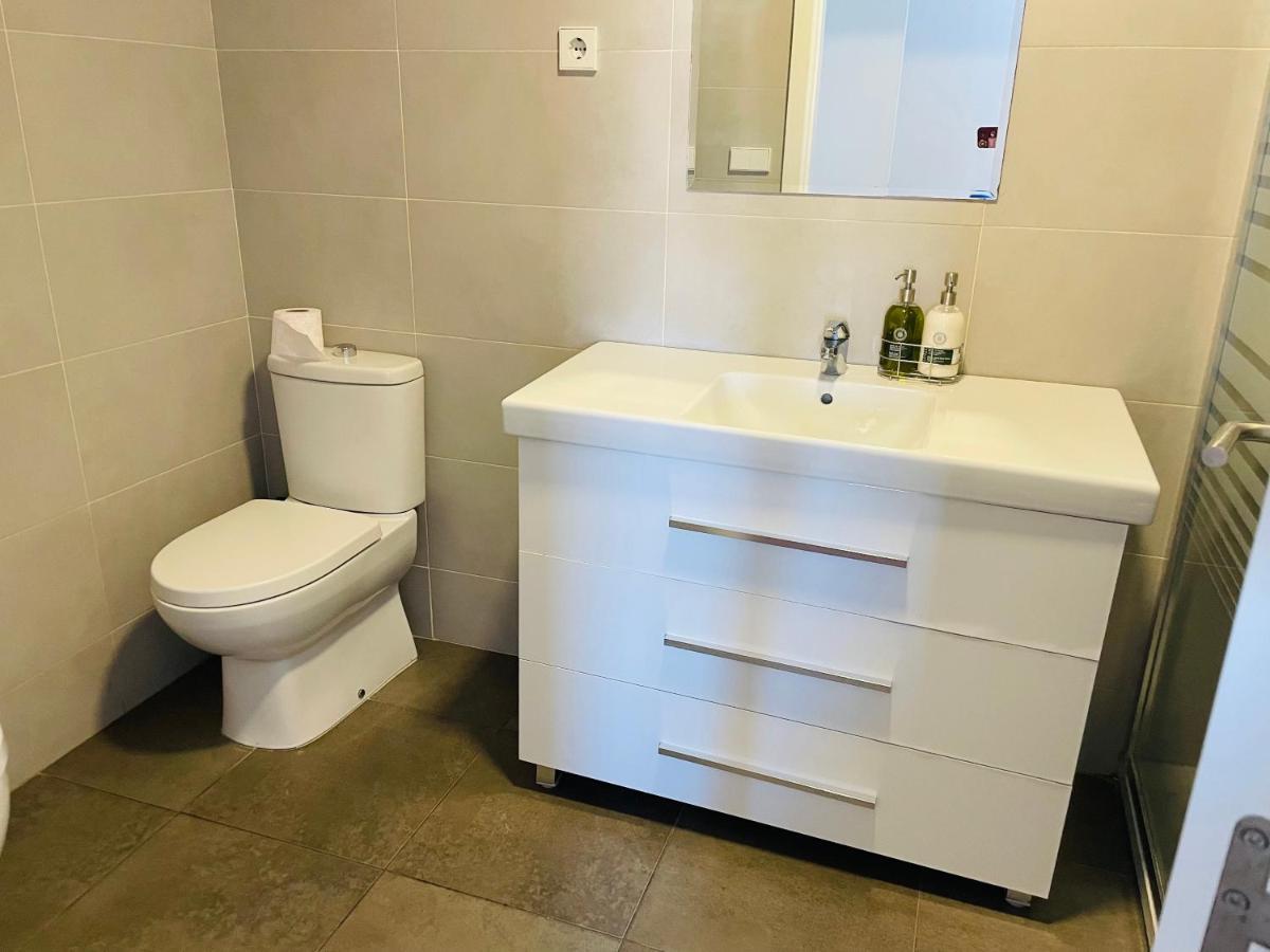 הוספיטלט דה יוברגאט Fira De Barcelona City View Apartment With Garage Parking מראה חיצוני תמונה