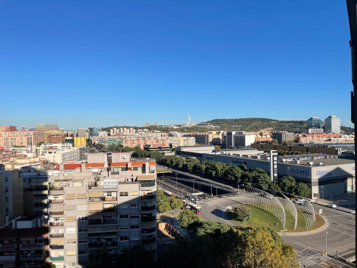 הוספיטלט דה יוברגאט Fira De Barcelona City View Apartment With Garage Parking מראה חיצוני תמונה