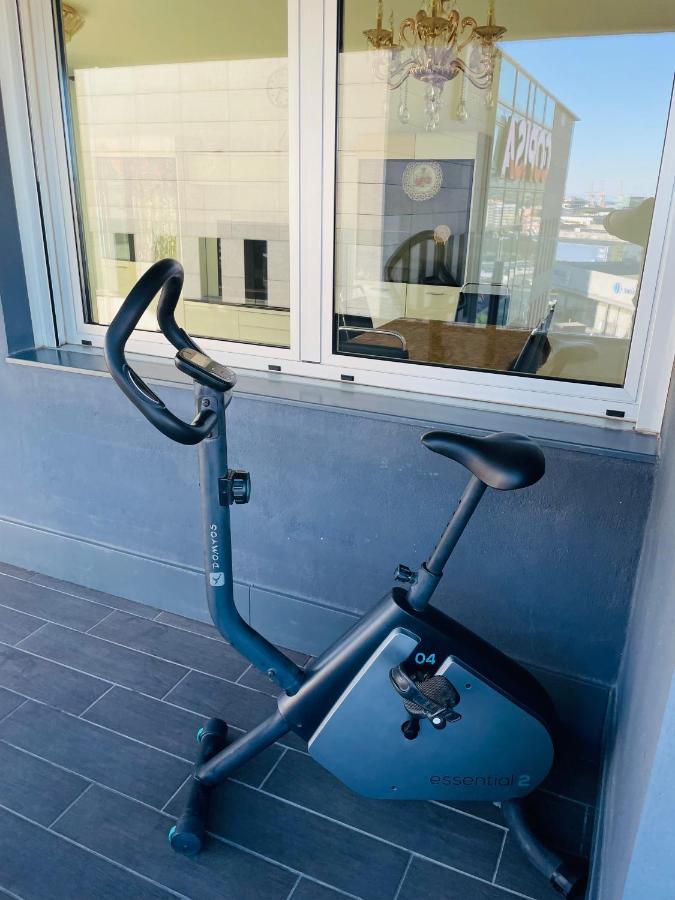 הוספיטלט דה יוברגאט Fira De Barcelona City View Apartment With Garage Parking מראה חיצוני תמונה