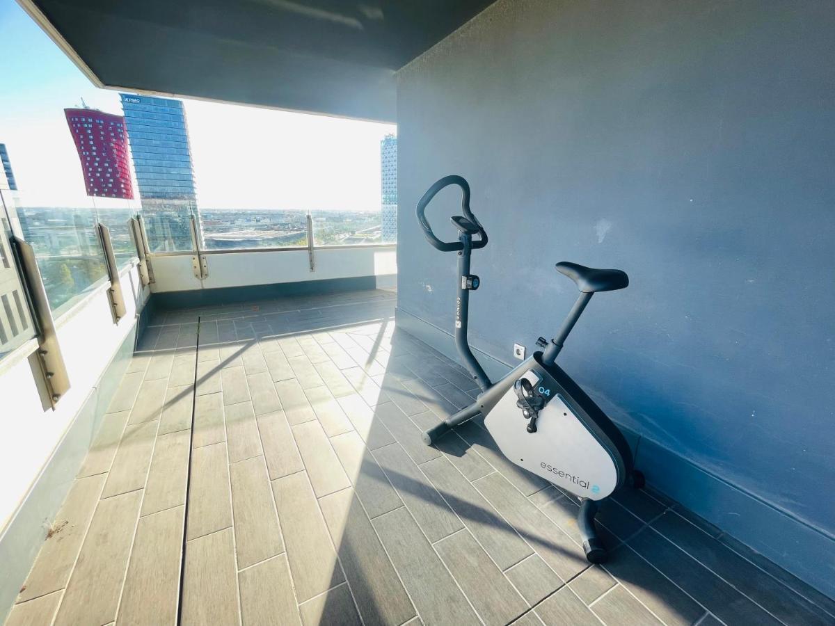 הוספיטלט דה יוברגאט Fira De Barcelona City View Apartment With Garage Parking מראה חיצוני תמונה