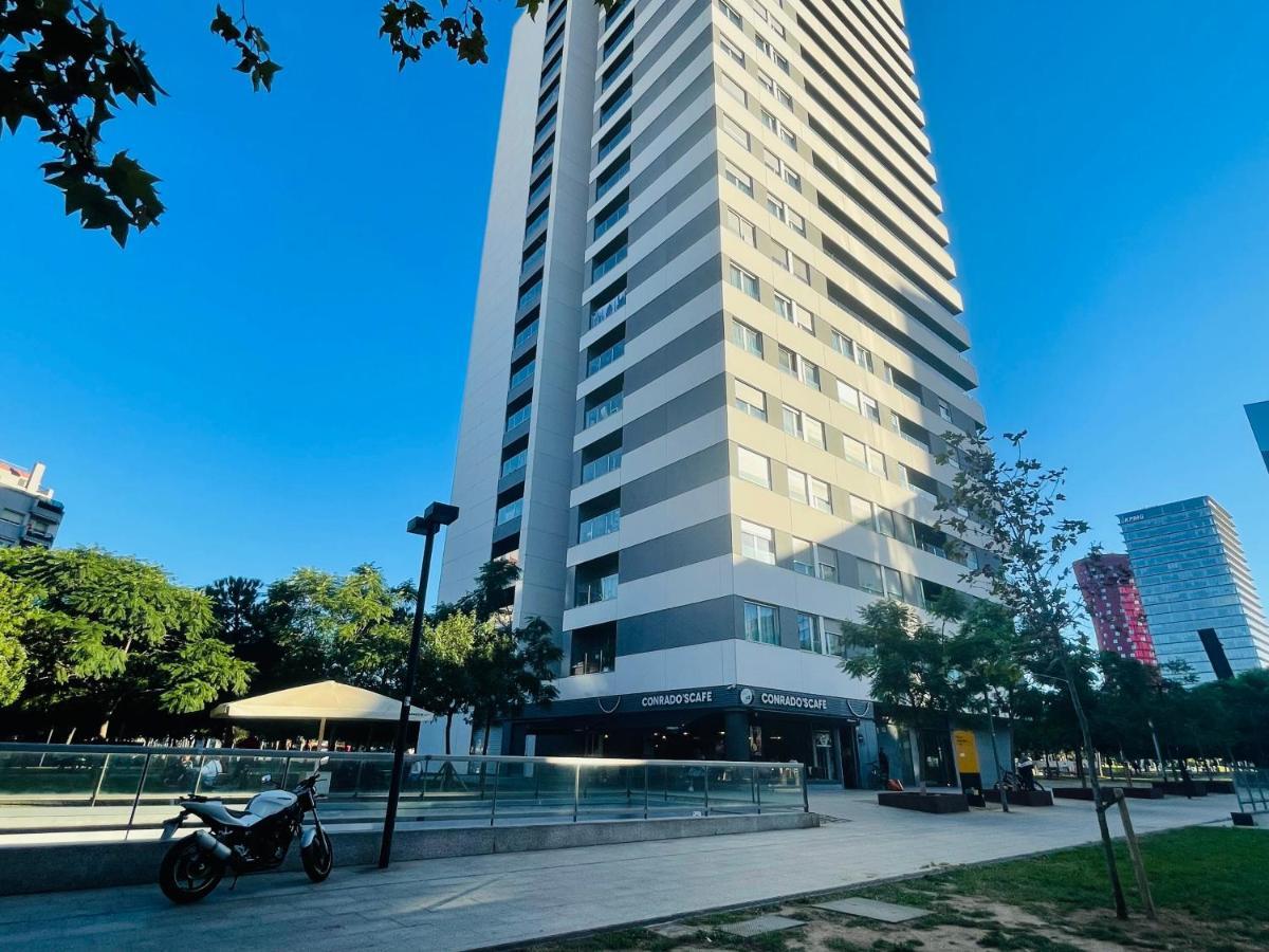הוספיטלט דה יוברגאט Fira De Barcelona City View Apartment With Garage Parking מראה חיצוני תמונה