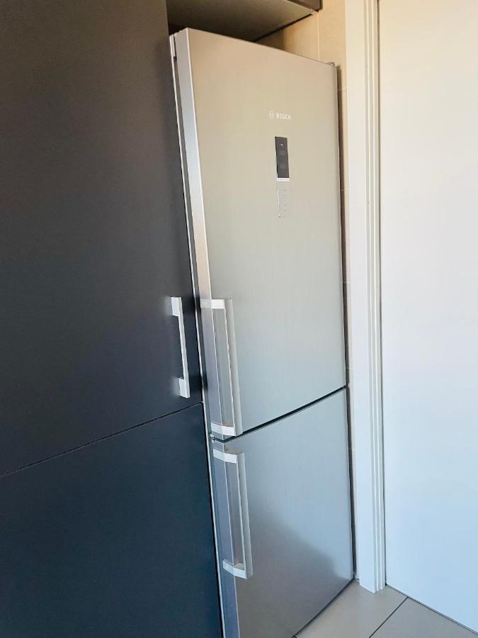 הוספיטלט דה יוברגאט Fira De Barcelona City View Apartment With Garage Parking מראה חיצוני תמונה