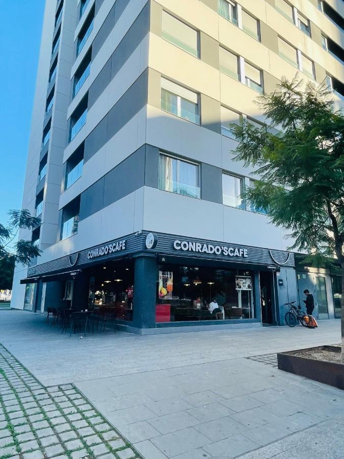 הוספיטלט דה יוברגאט Fira De Barcelona City View Apartment With Garage Parking מראה חיצוני תמונה