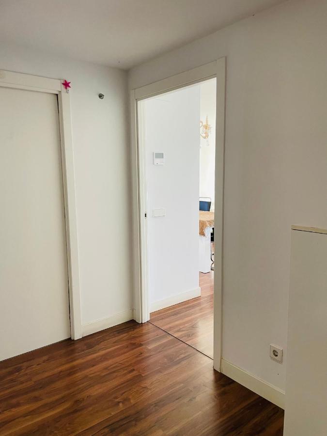 הוספיטלט דה יוברגאט Fira De Barcelona City View Apartment With Garage Parking מראה חיצוני תמונה